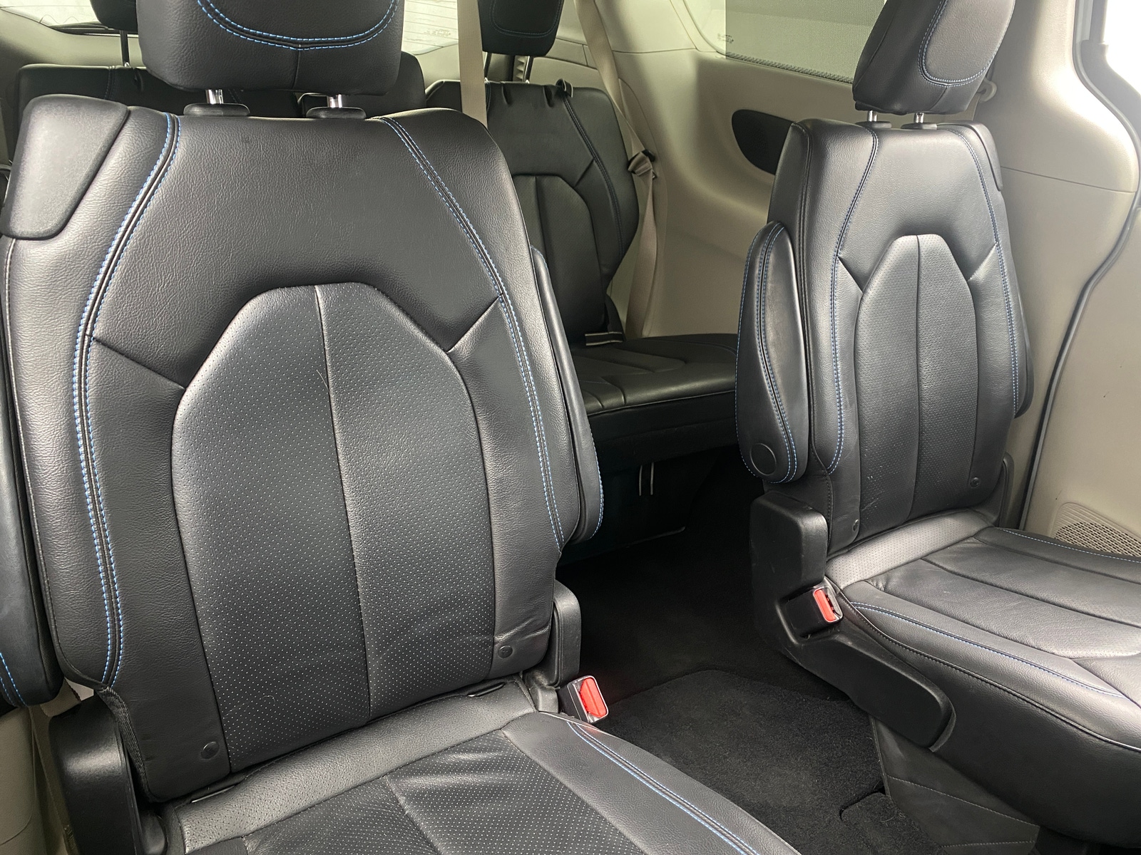 Thumbnail: 2021 Chrysler Pacifica - 5