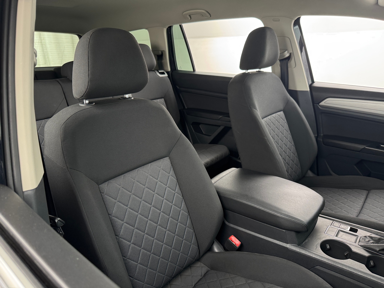 Thumbnail: 2018 Volkswagen Atlas - 2