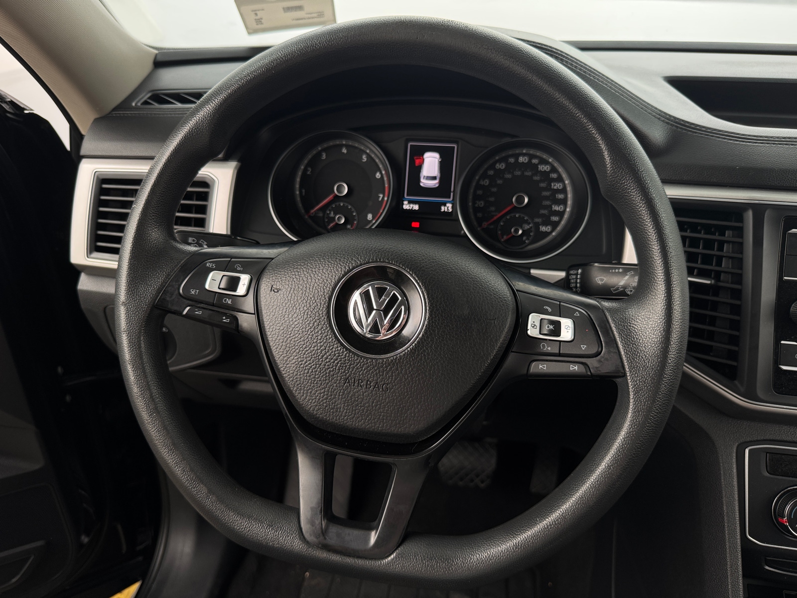 Thumbnail: 2018 Volkswagen Atlas - 5