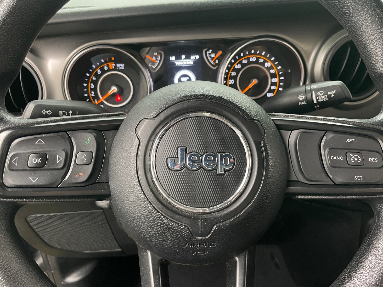 Thumbnail: 2021 Jeep Wrangler - 5