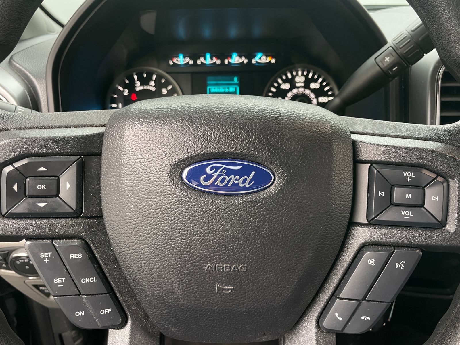 Thumbnail: 2020 Ford Econoline - 5
