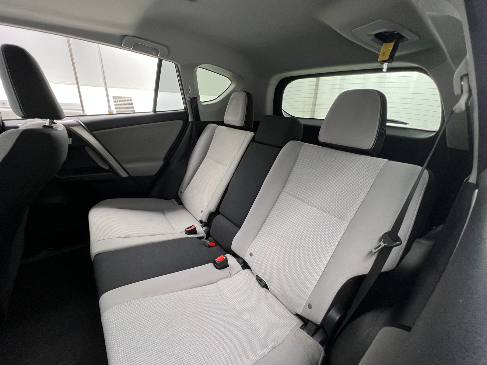 Thumbnail: 2018 Toyota RAV4 - 6
