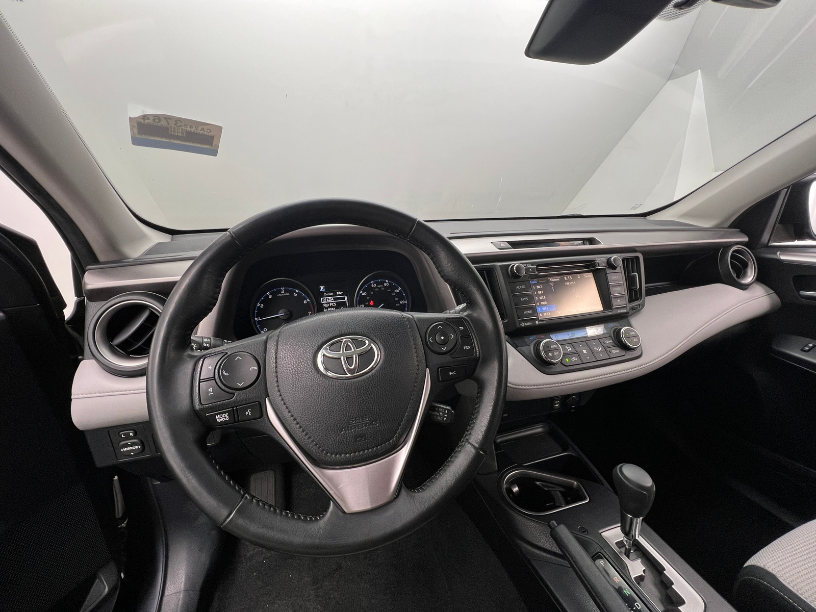 Thumbnail: 2018 Toyota RAV4 - 3