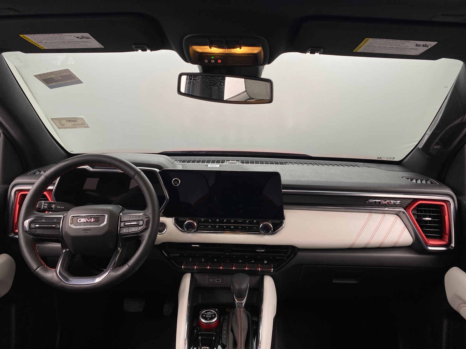 Thumbnail: 2023 GMC Canyon - 3