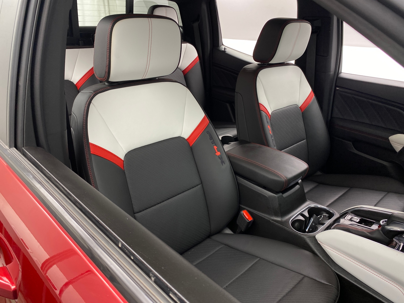 Thumbnail: 2023 GMC Canyon - 2