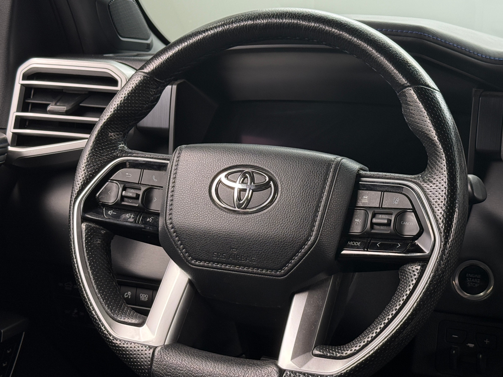Thumbnail: 2022 Toyota Tundra - 4