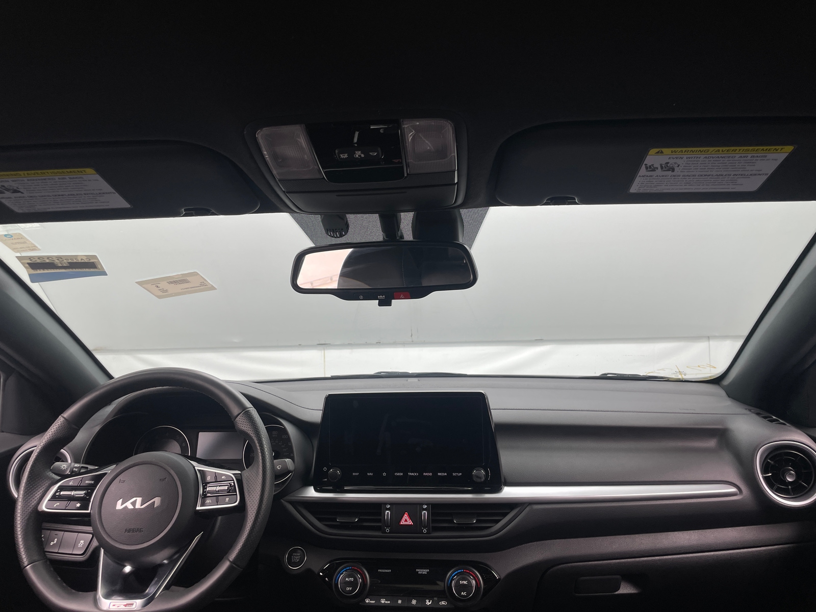 Thumbnail: 2024 Kia Forte - 3