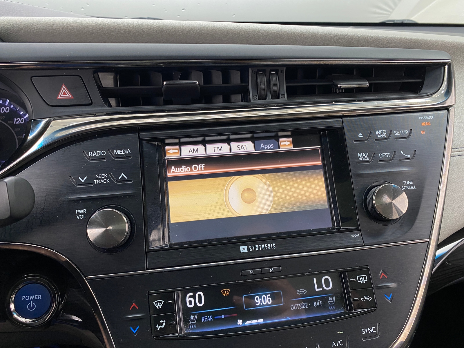 Thumbnail: 2014 Toyota Avalon - 4