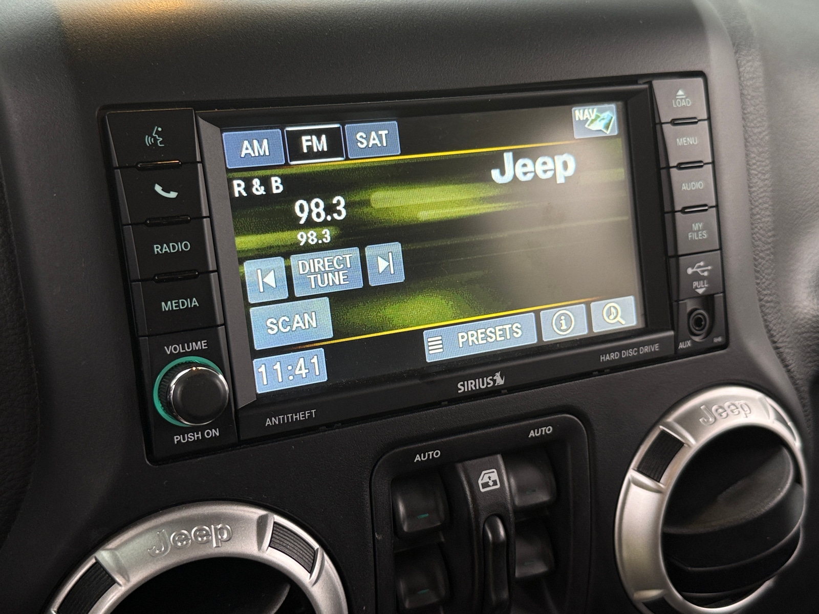 Thumbnail: 2017 Jeep Wrangler - 3