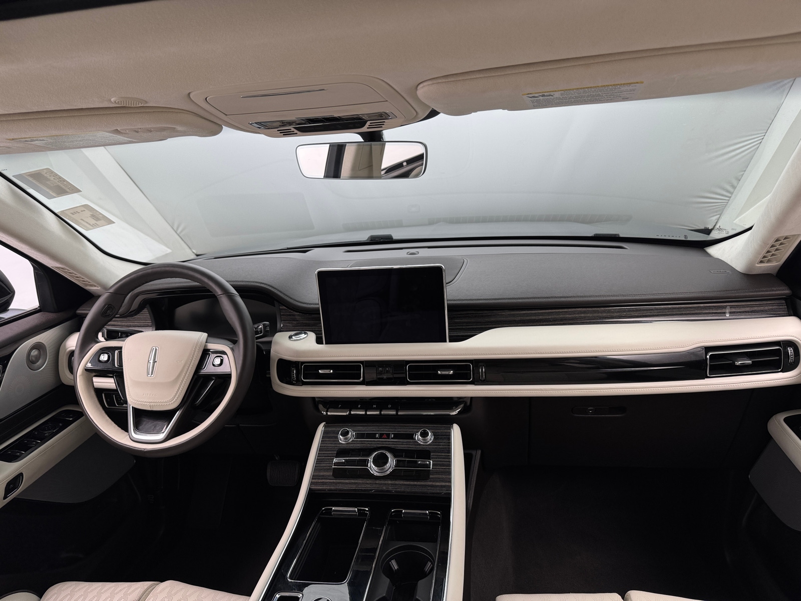 Thumbnail: 2023 Lincoln Aviator - 2