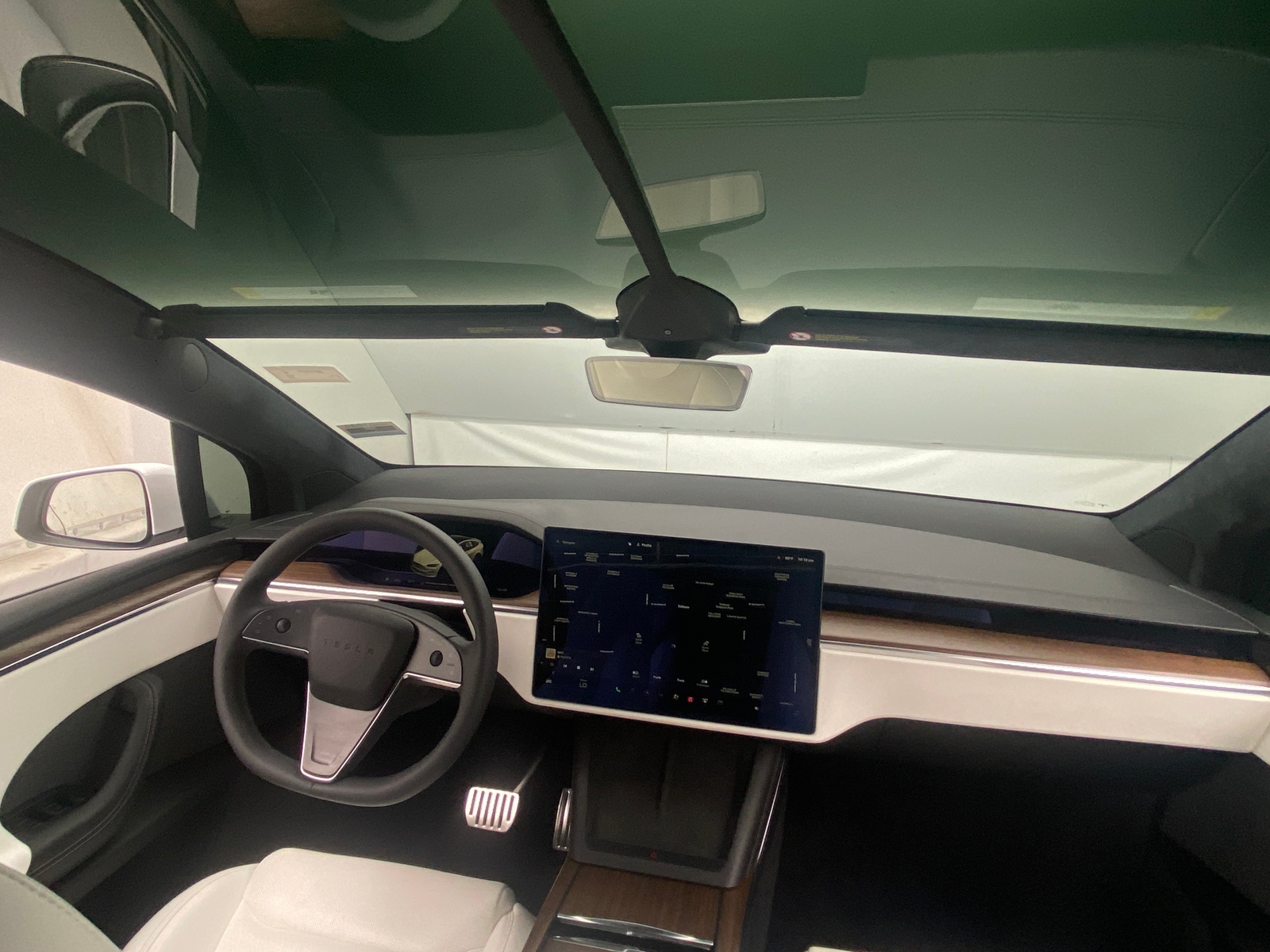 Thumbnail: 2022 Tesla Model X - 2