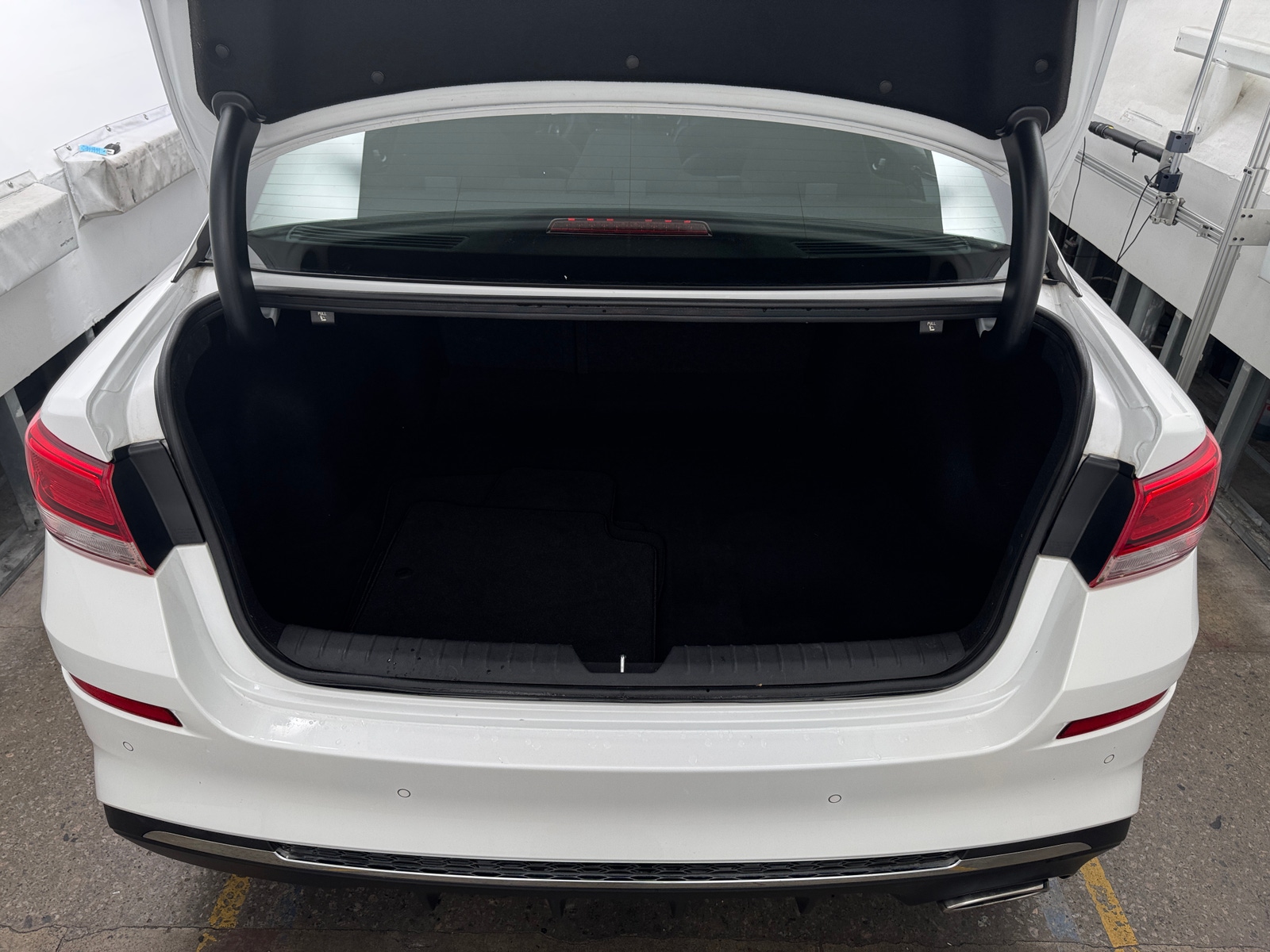 Thumbnail: 2019 Kia Optima - 7