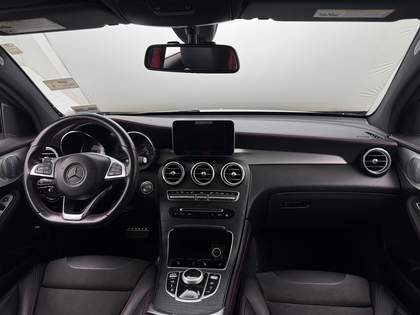 Thumbnail: 2019 Mercedes-Benz GLC - 2