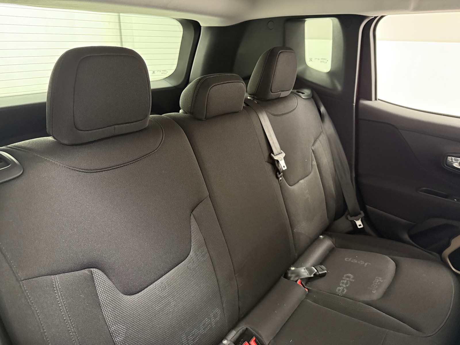 Thumbnail: 2015 Jeep Renegade - 6