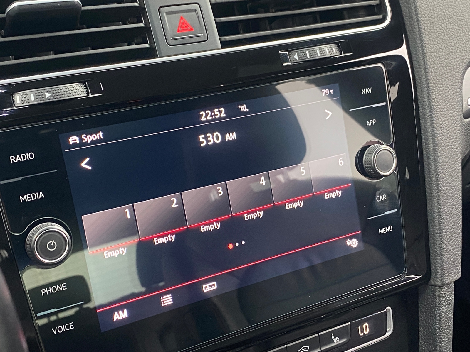 Thumbnail: 2018 Volkswagen Golf - 4
