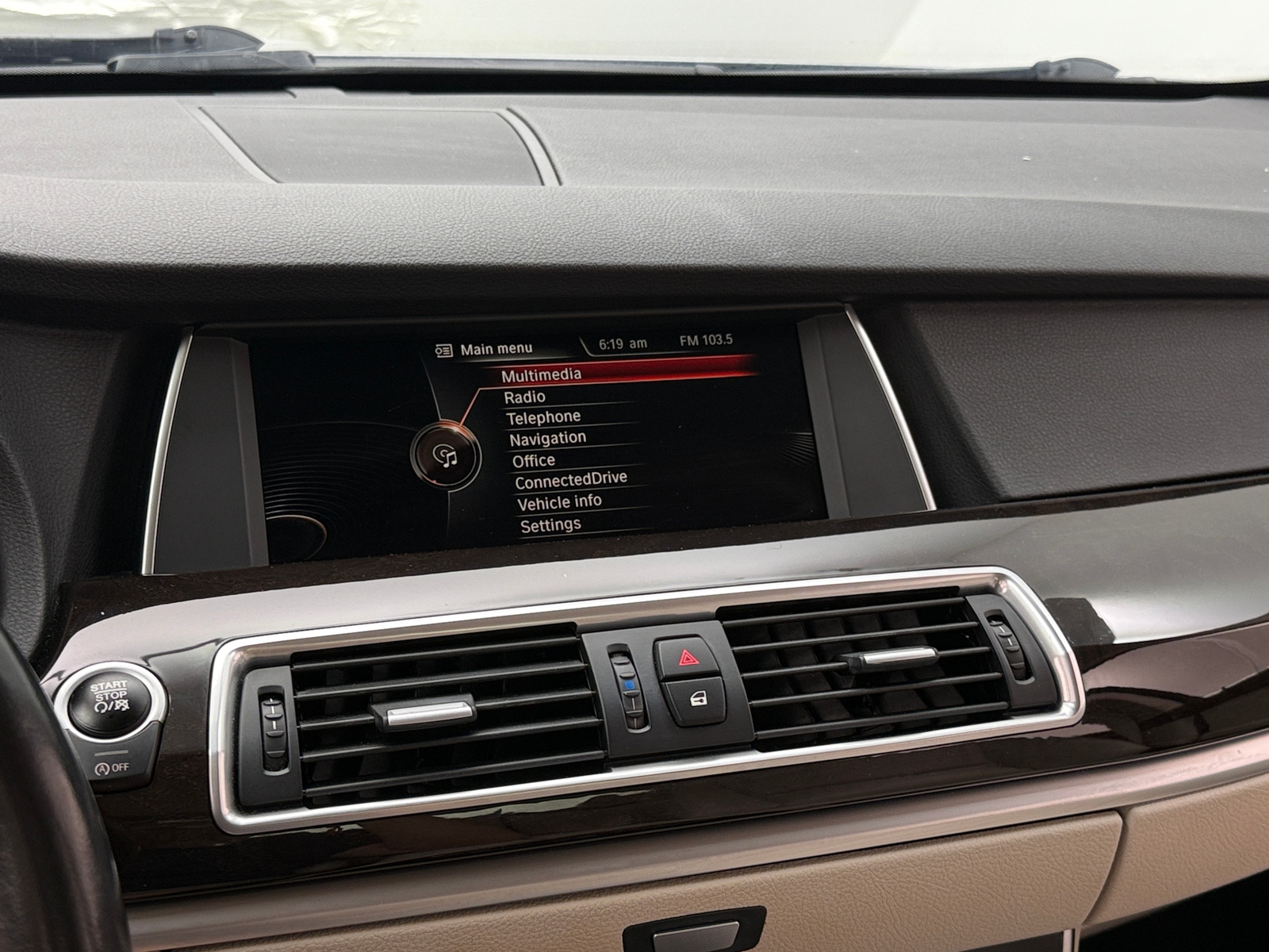 Thumbnail: 2016 BMW 5 Series - 3