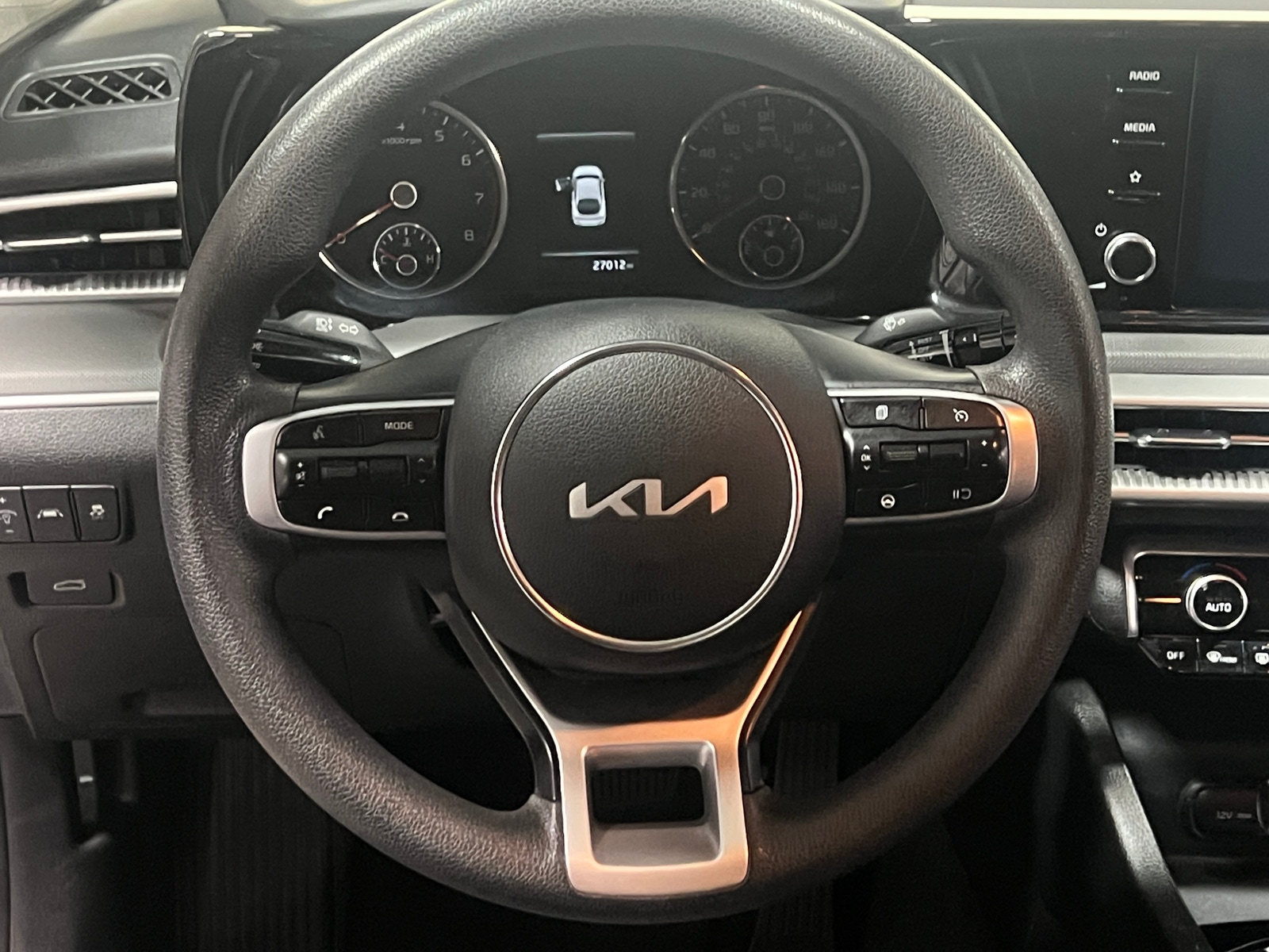 Thumbnail: 2022 Kia K5 - 5