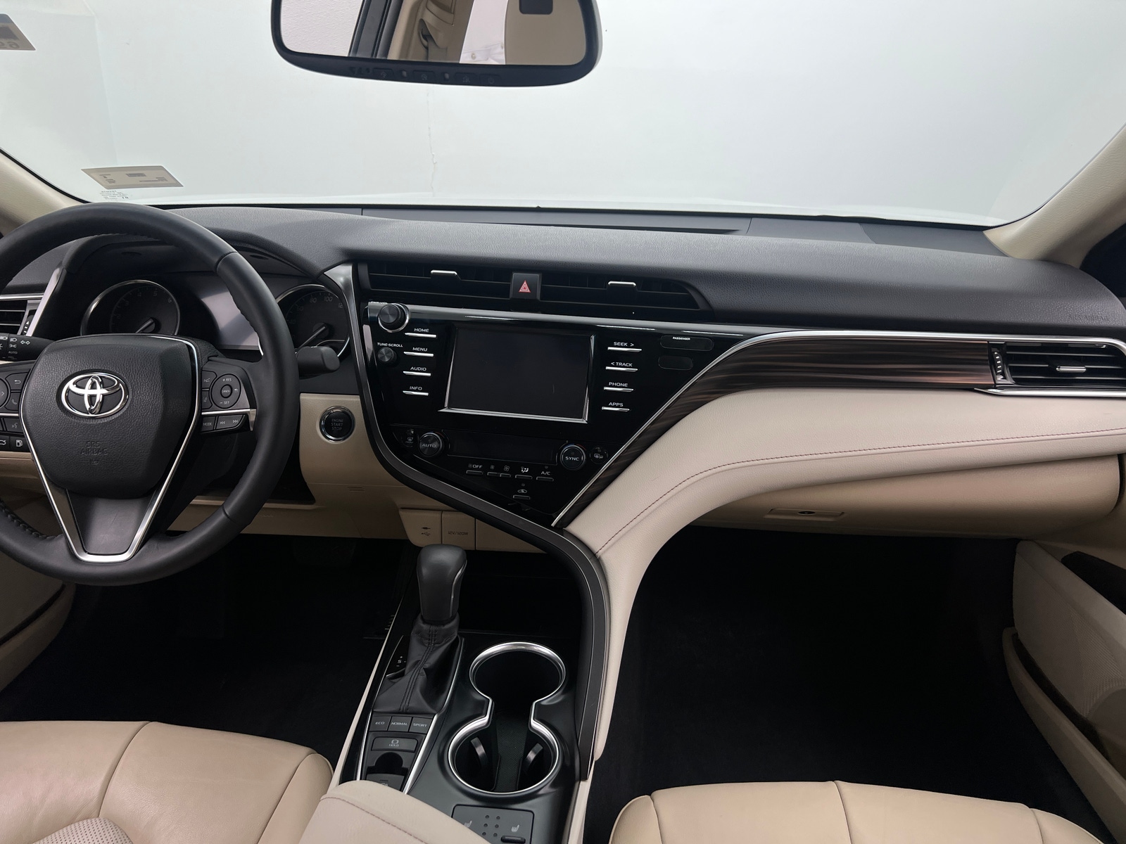 Thumbnail: 2018 Toyota Camry - 2