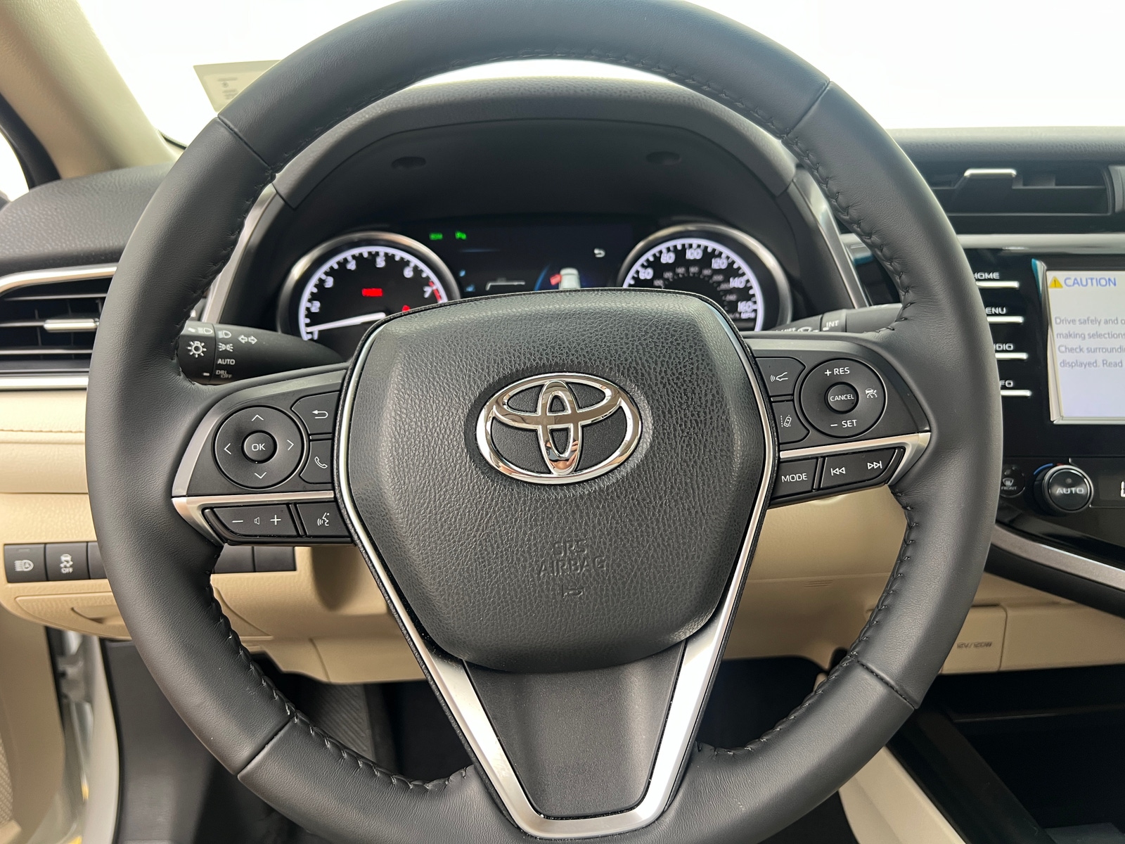 Thumbnail: 2018 Toyota Camry - 4