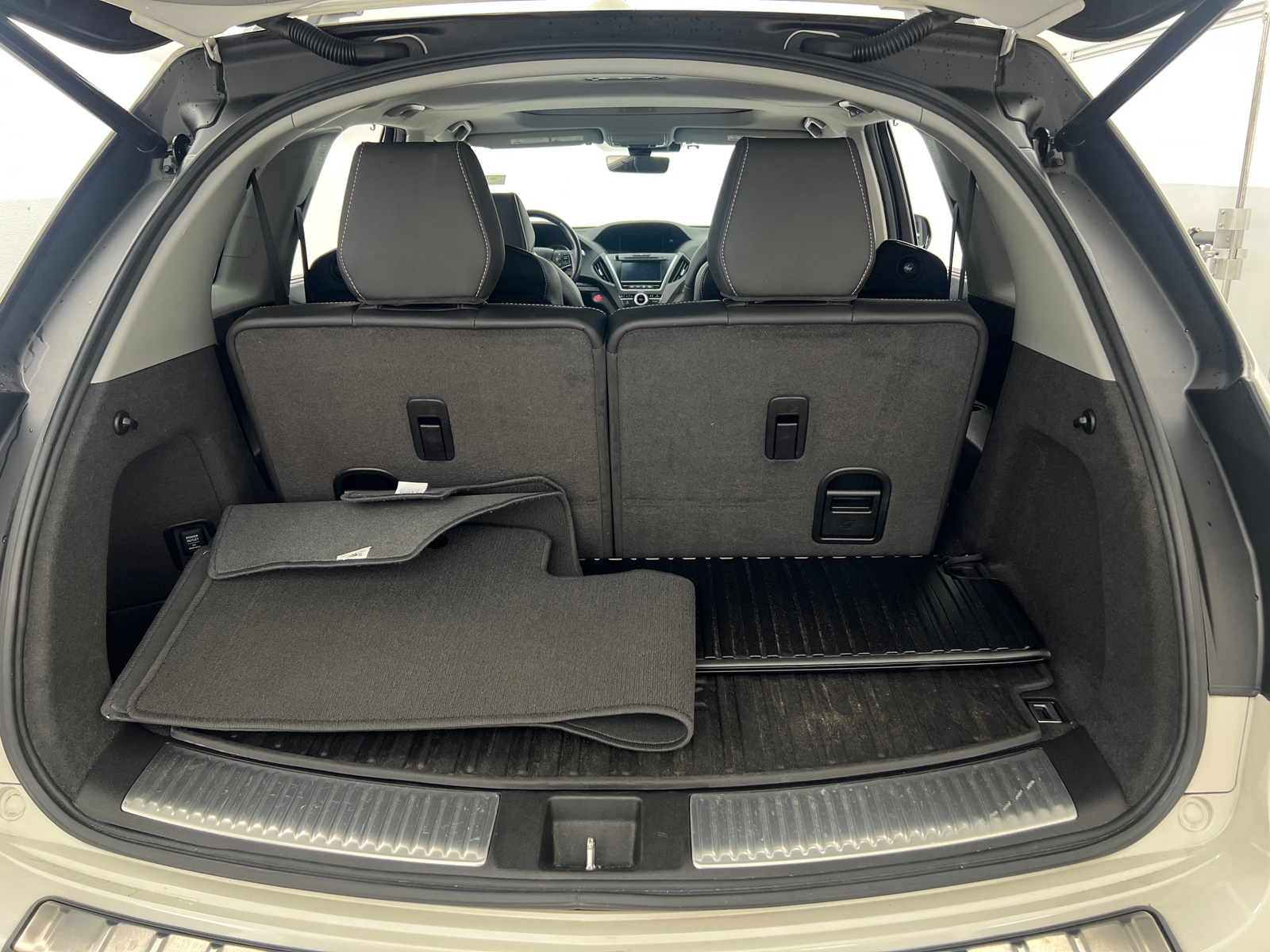 Thumbnail: 2018 Acura MDX - 6