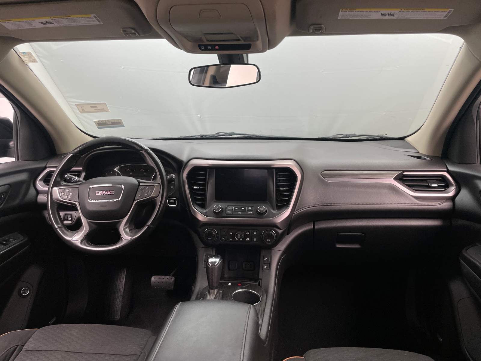 Thumbnail: 2018 GMC Acadia - 3