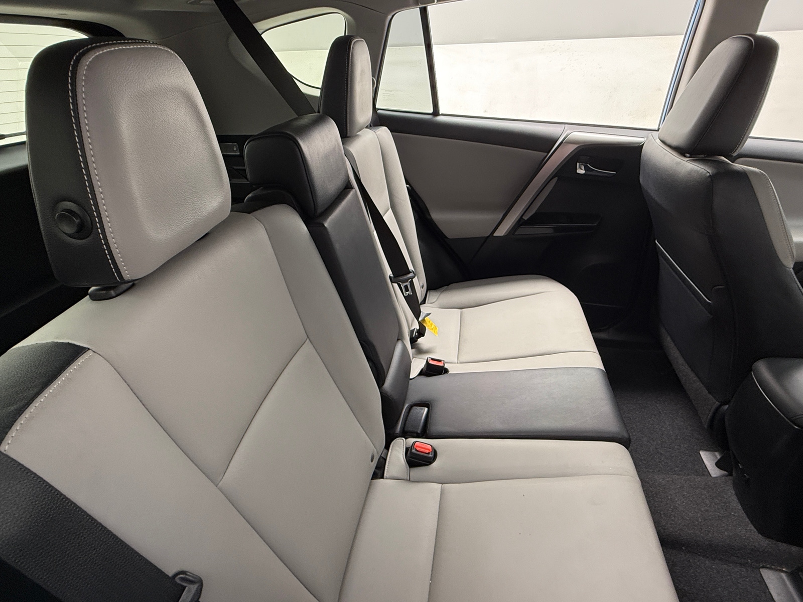 Thumbnail: 2016 Toyota RAV4 - 5