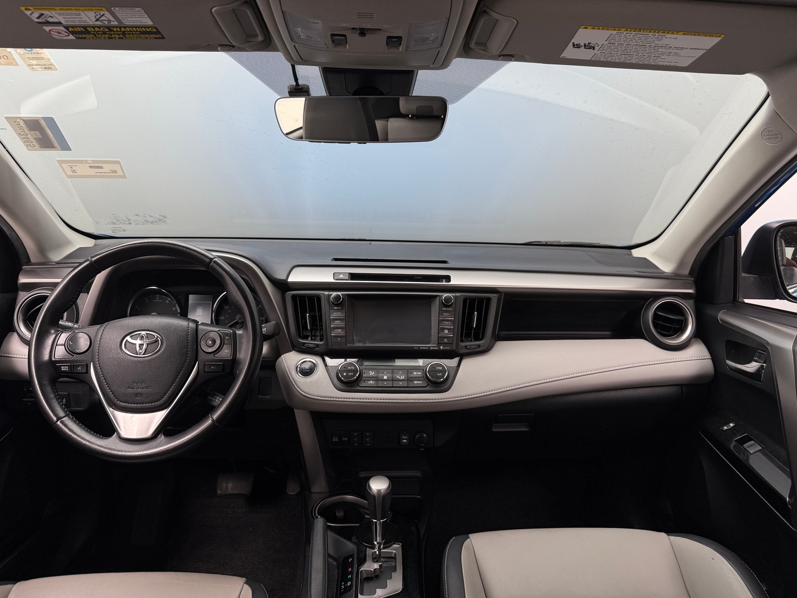 Thumbnail: 2016 Toyota RAV4 - 2