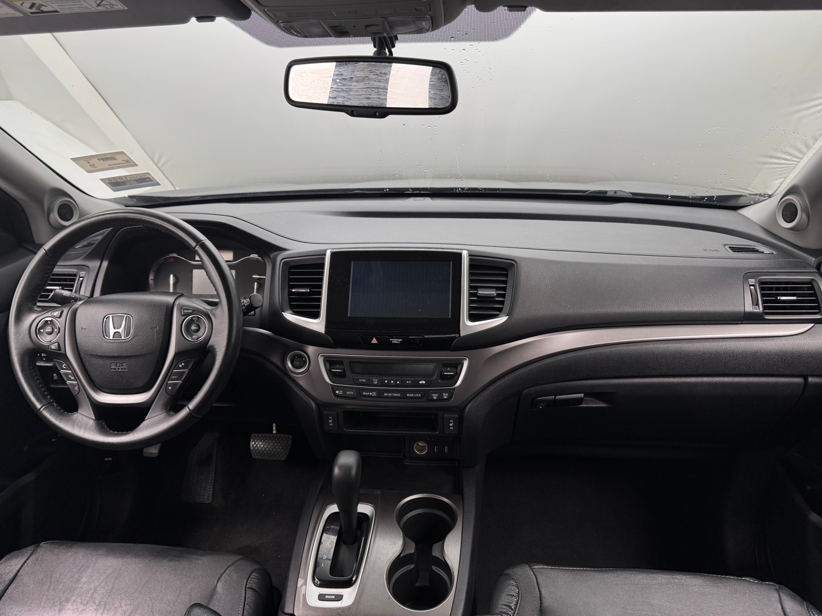 Thumbnail: 2017 Honda Pilot - 2