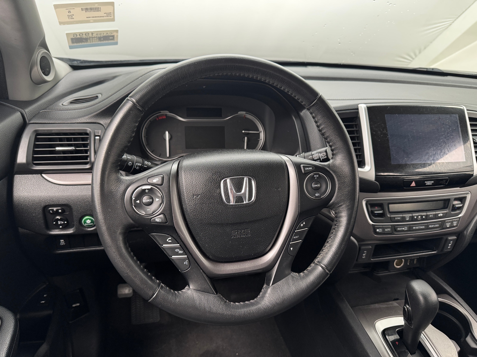 Thumbnail: 2017 Honda Pilot - 4