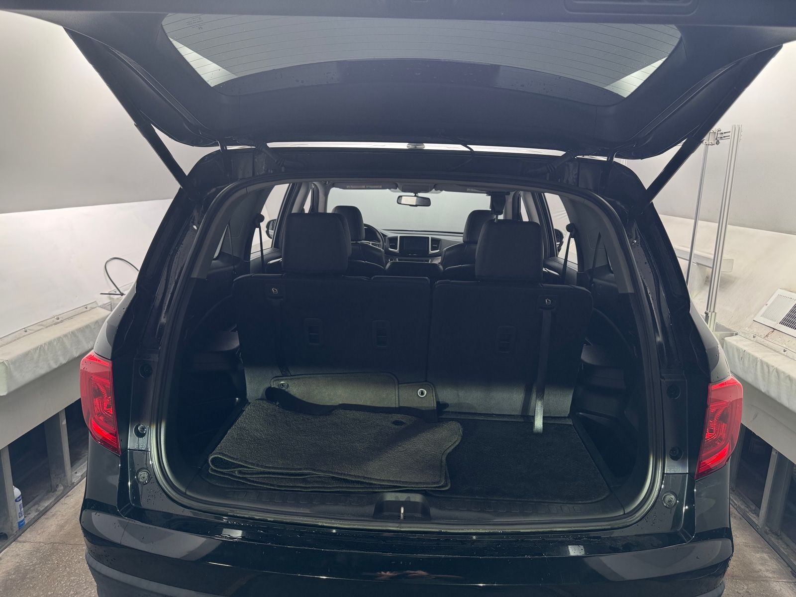 Thumbnail: 2017 Honda Pilot - 6