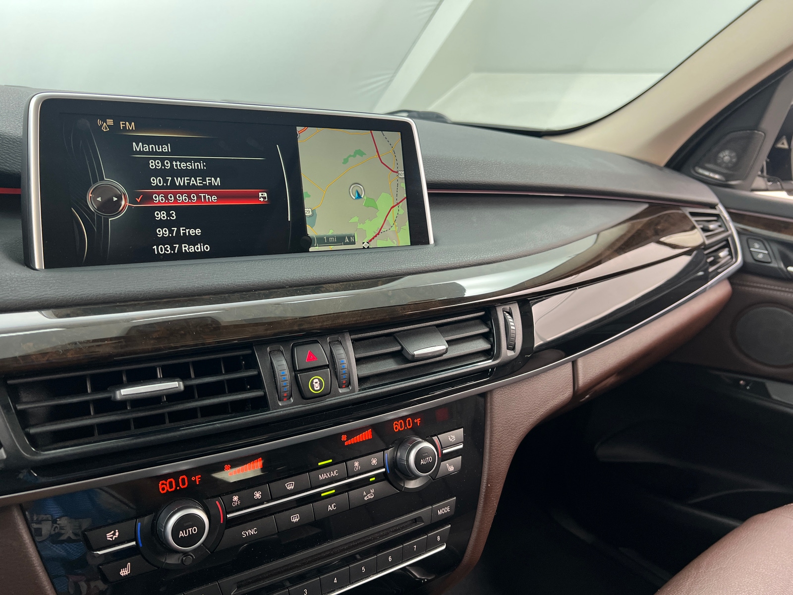 Thumbnail: 2015 BMW X5 - 3