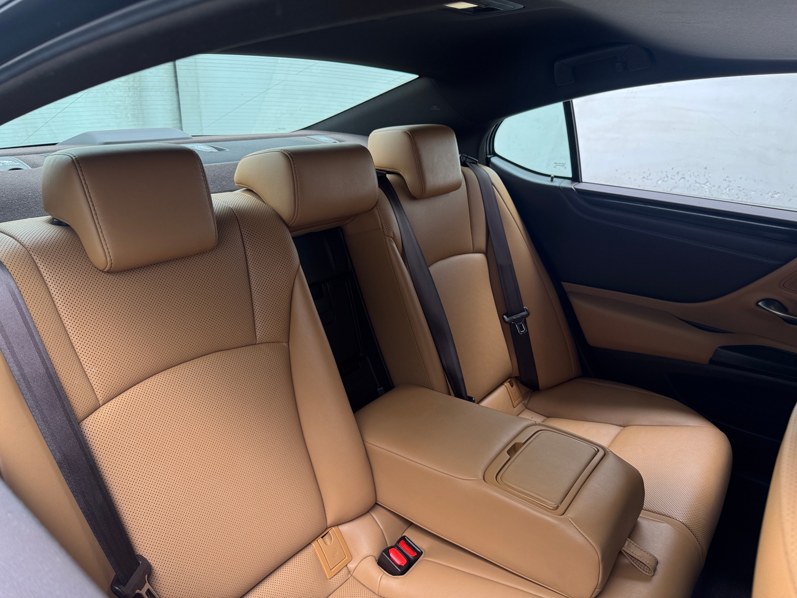 Thumbnail: 2019 Lexus ES - 6