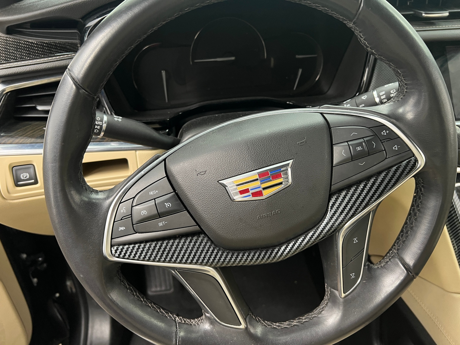 Thumbnail: 2018 Cadillac XT5 - 4