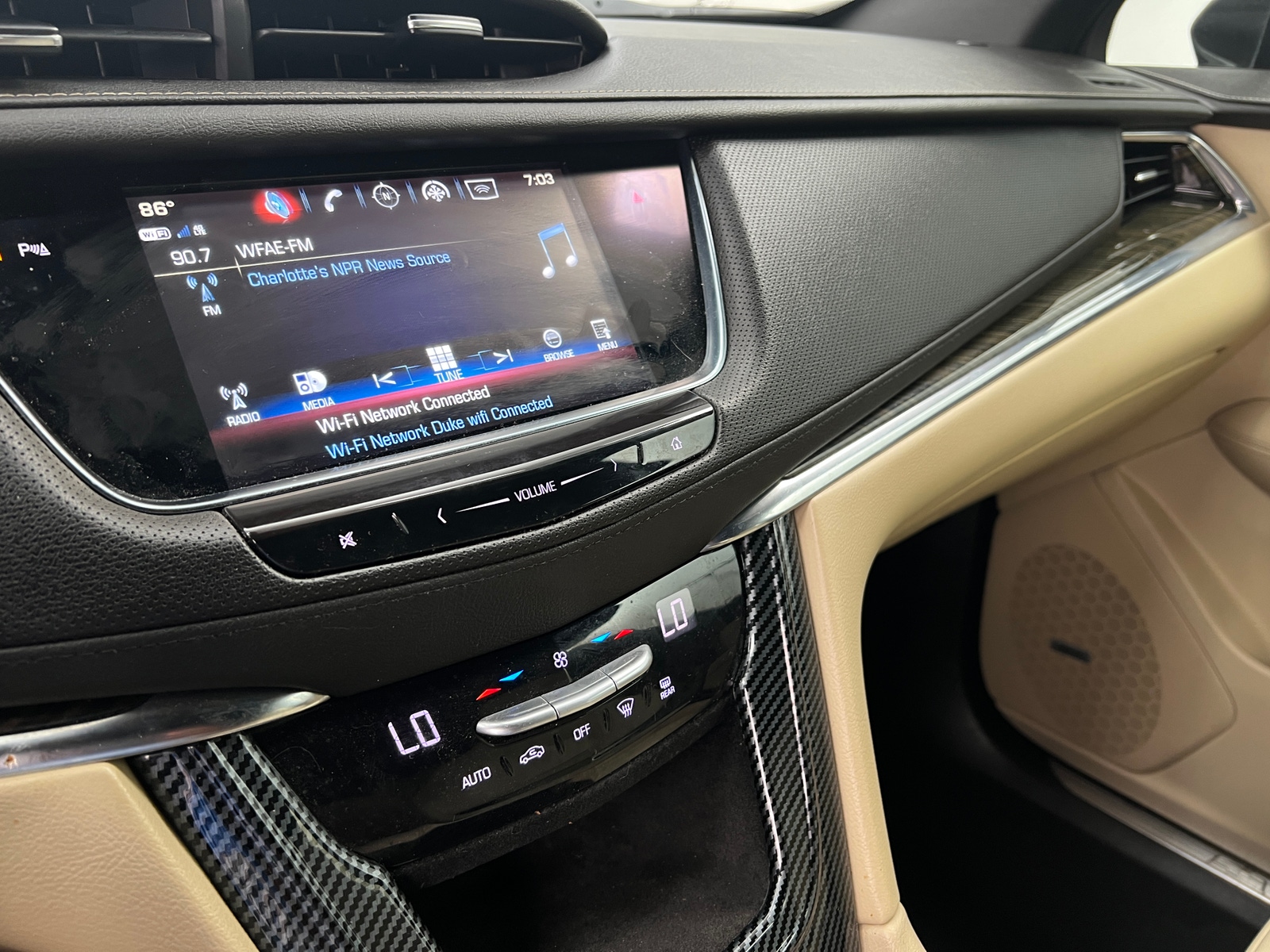 Thumbnail: 2018 Cadillac XT5 - 3