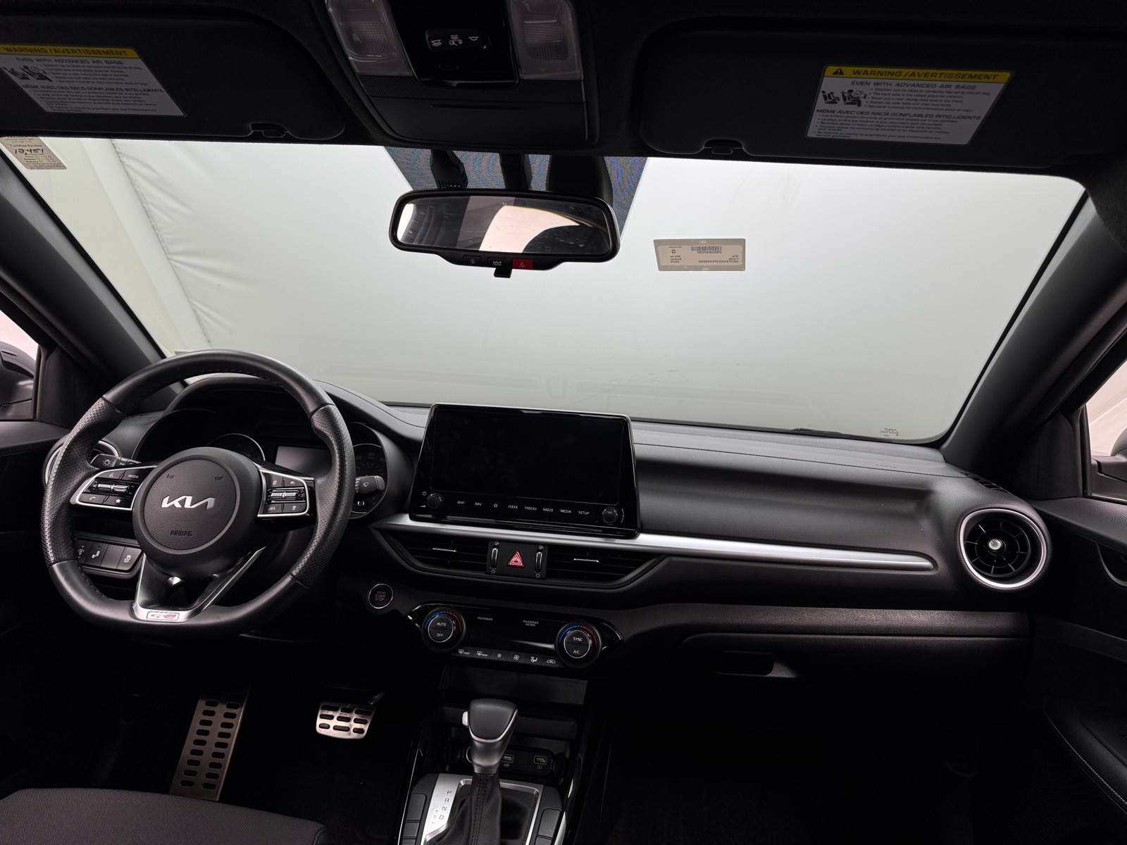 Thumbnail: 2023 Kia Forte - 3