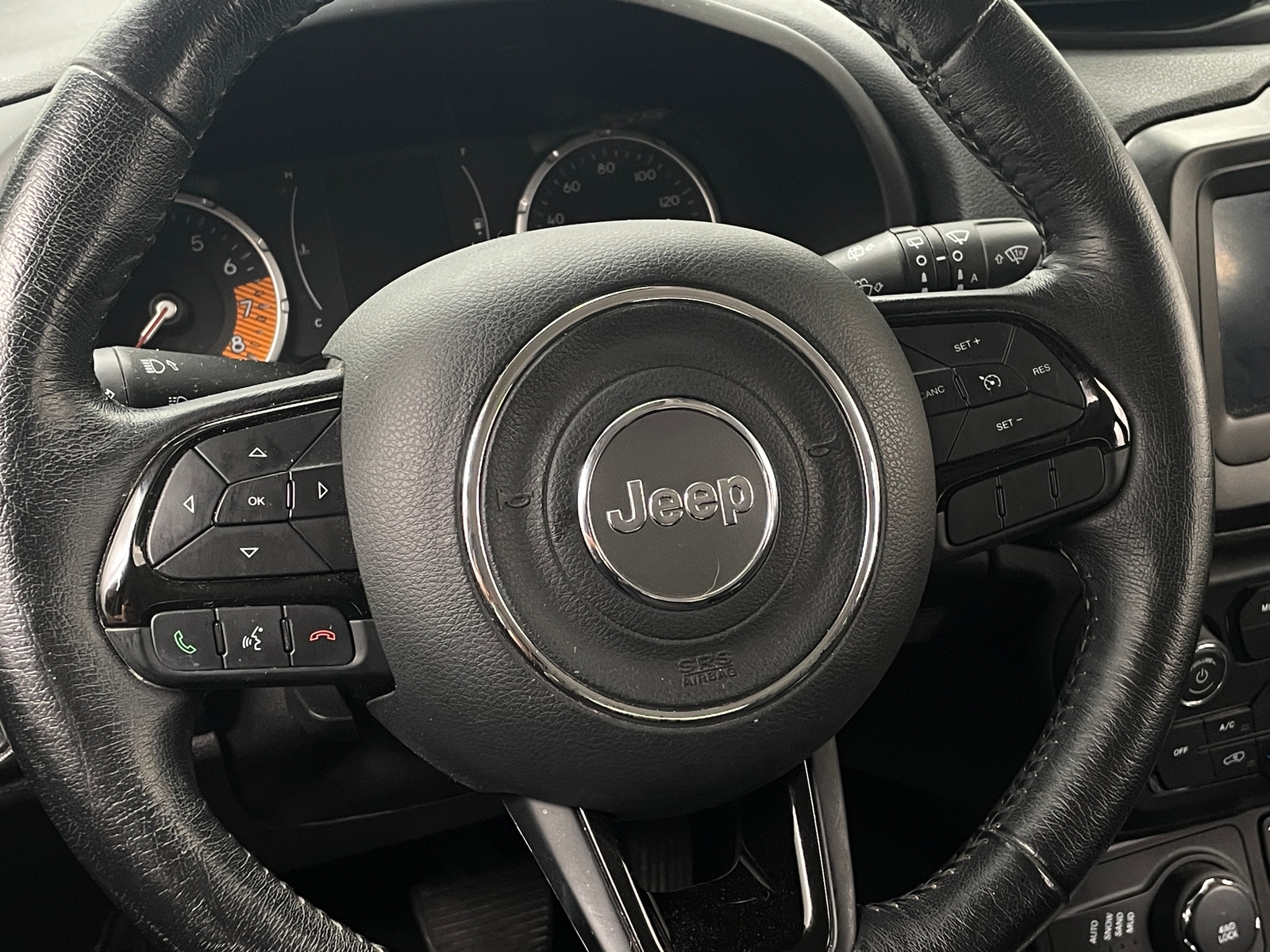 Thumbnail: 2020 Jeep Renegade - 5