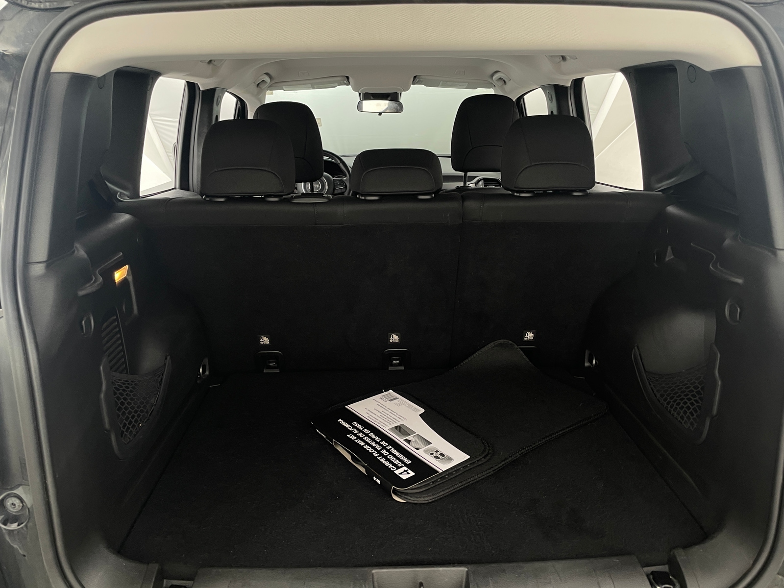 Thumbnail: 2020 Jeep Renegade - 7