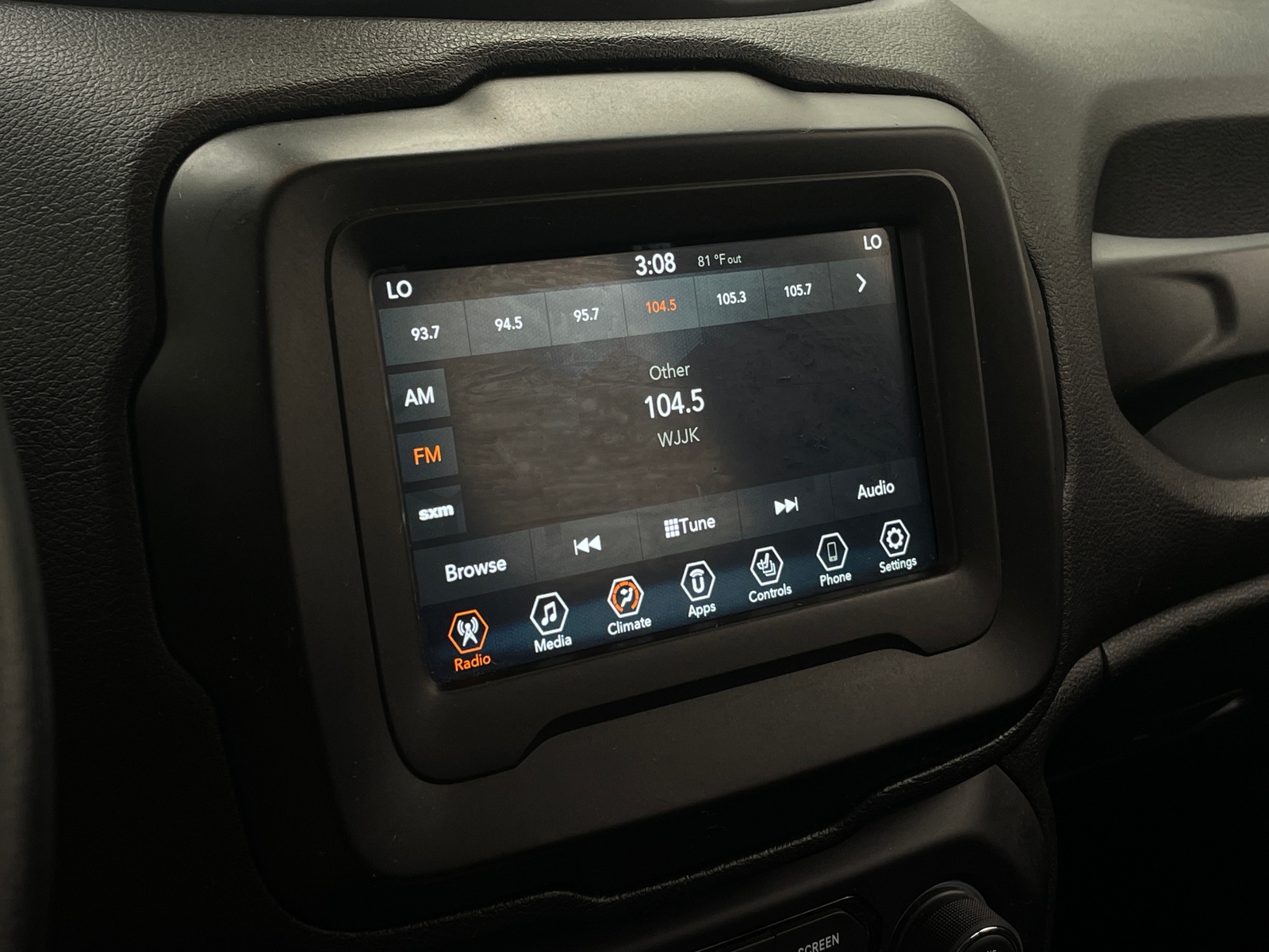 Thumbnail: 2020 Jeep Renegade - 4