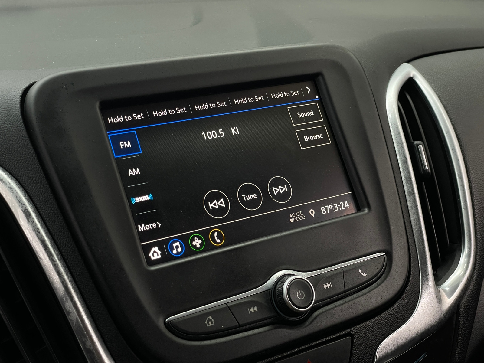 Thumbnail: 2020 Chevrolet Equinox - 4