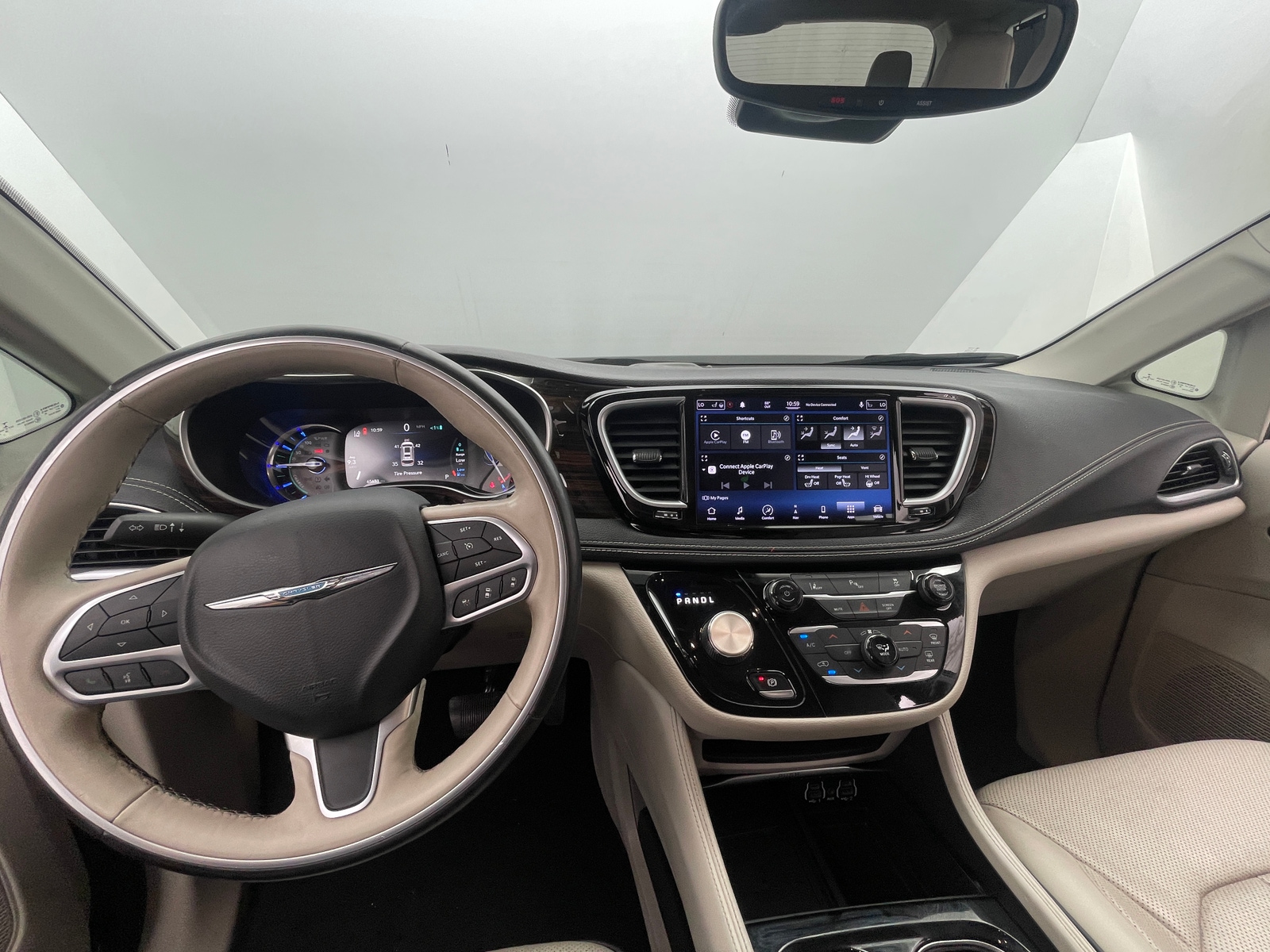 Thumbnail: 2021 Chrysler Pacifica - 2