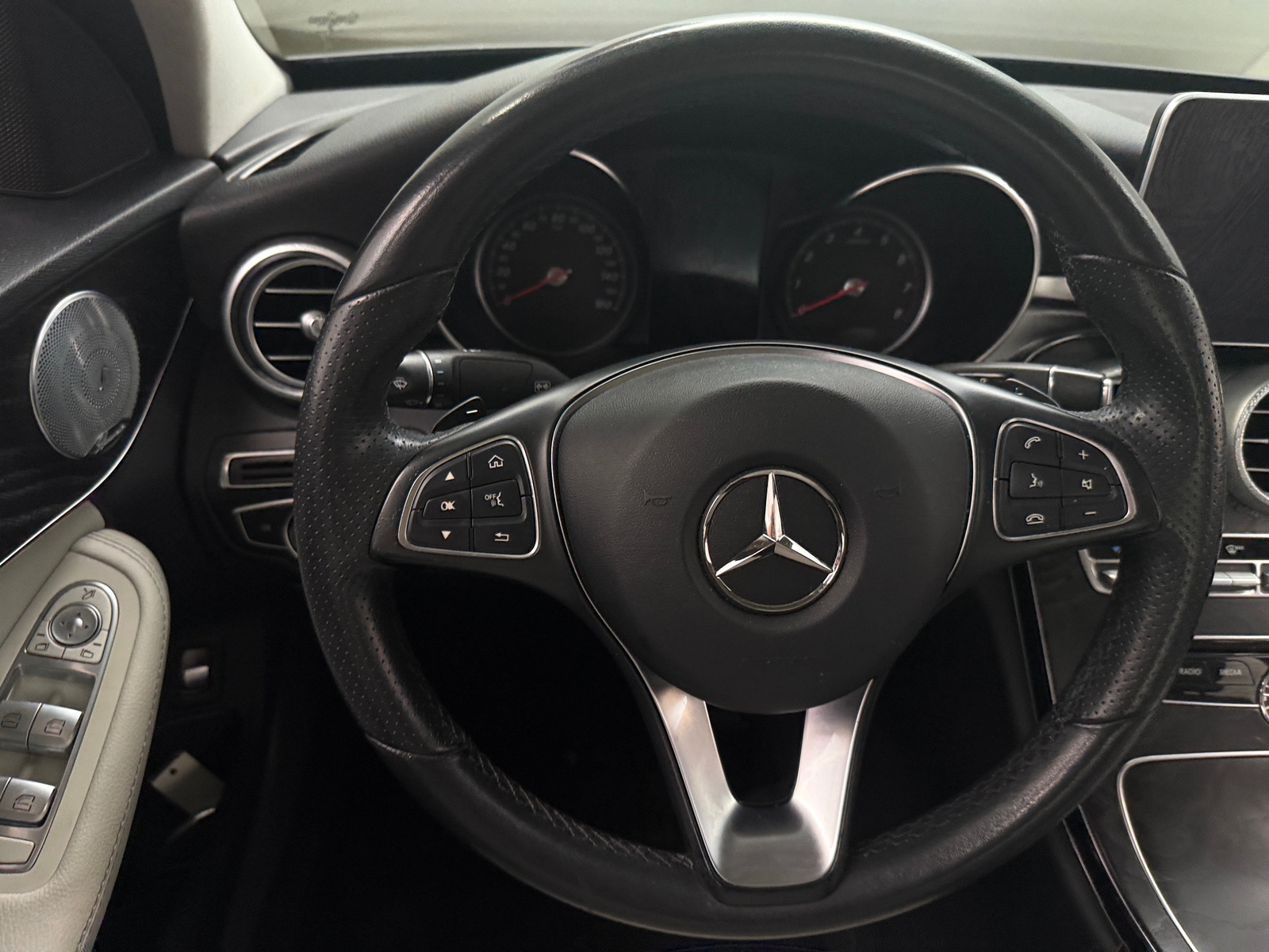 Thumbnail: 2017 Mercedes-Benz C-Class - 4