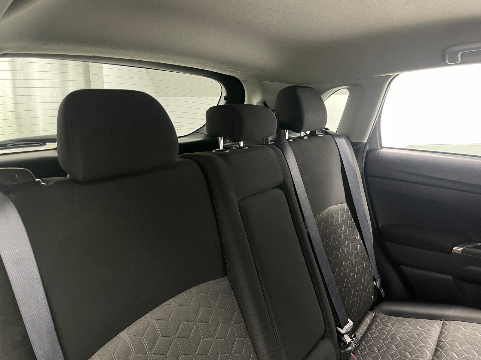 Thumbnail: 2020 Mitsubishi Outlander Sport - 6