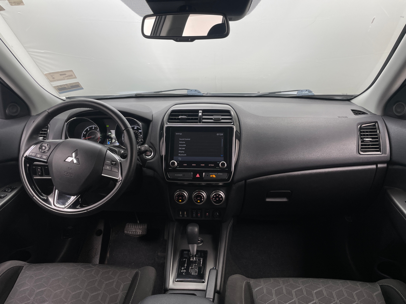 Thumbnail: 2020 Mitsubishi Outlander Sport - 3