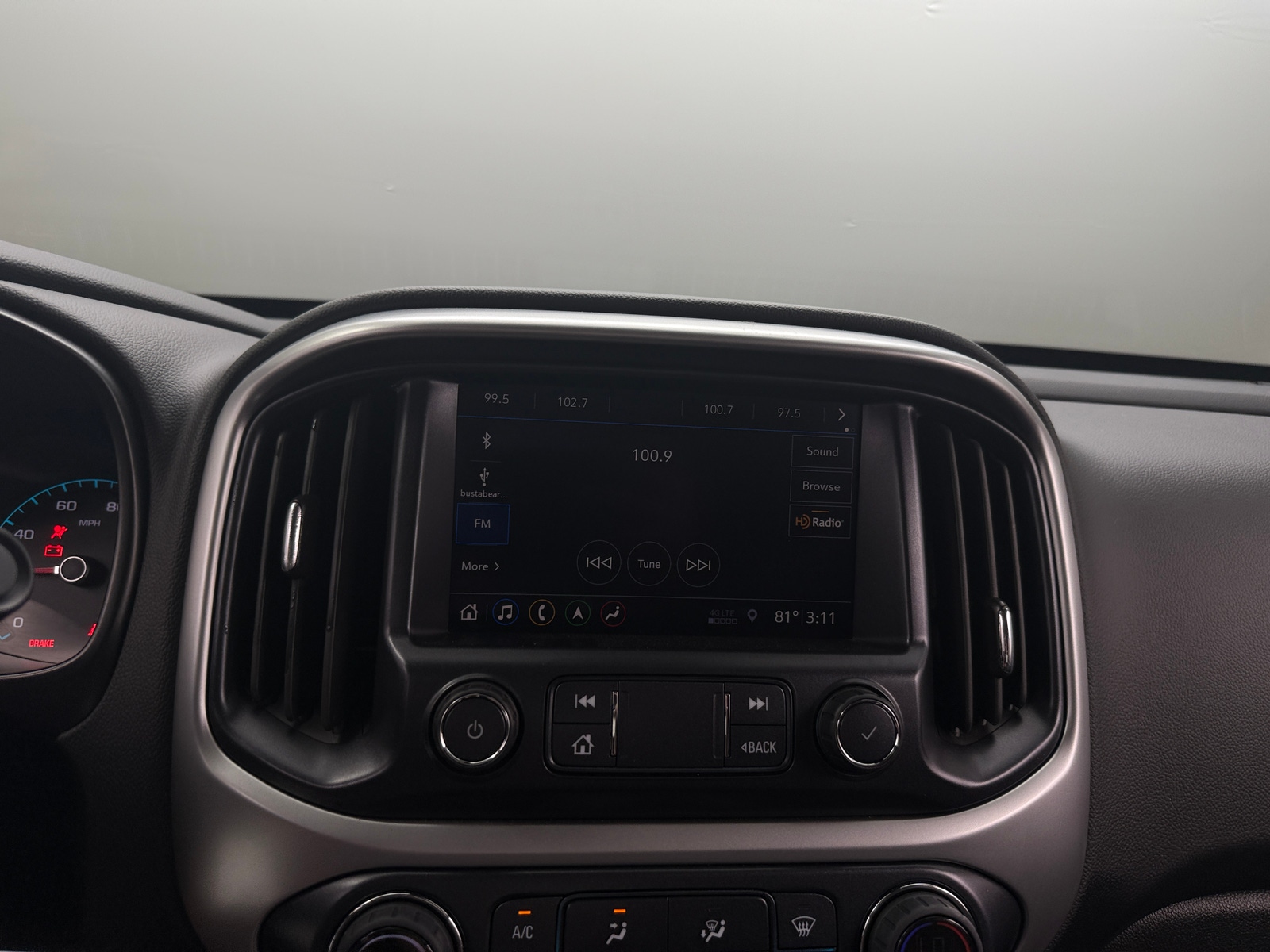 Thumbnail: 2022 Chevrolet Colorado - 3