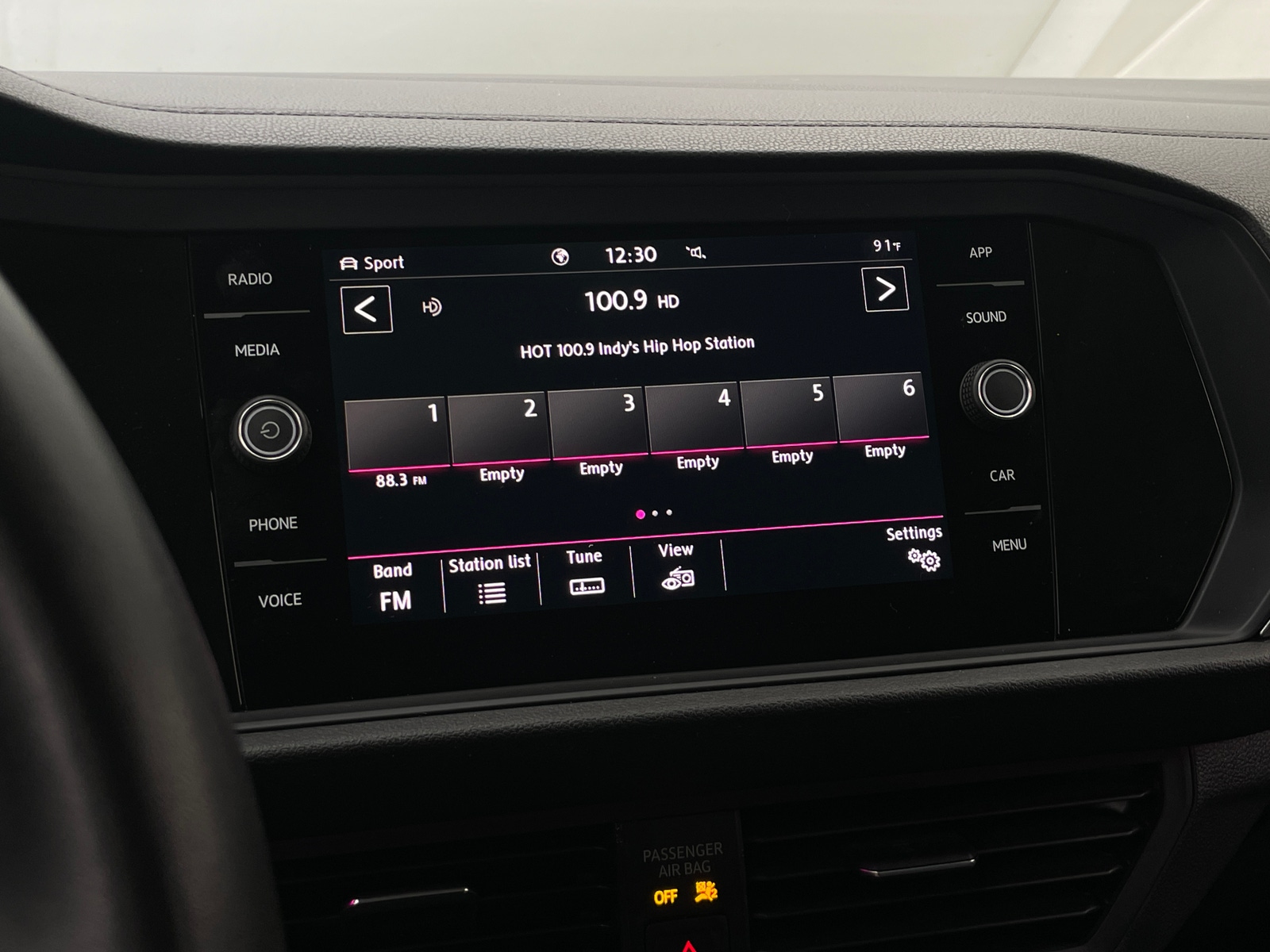 Thumbnail: 2020 Volkswagen Jetta - 3