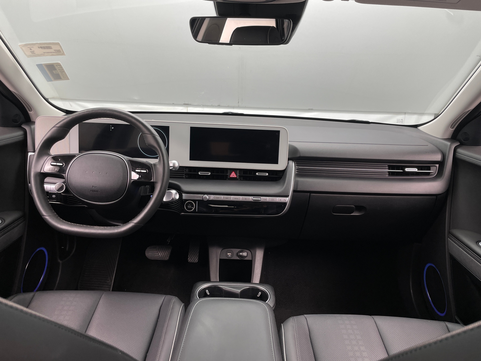Thumbnail: 2022 Hyundai Ioniq 5 - 2