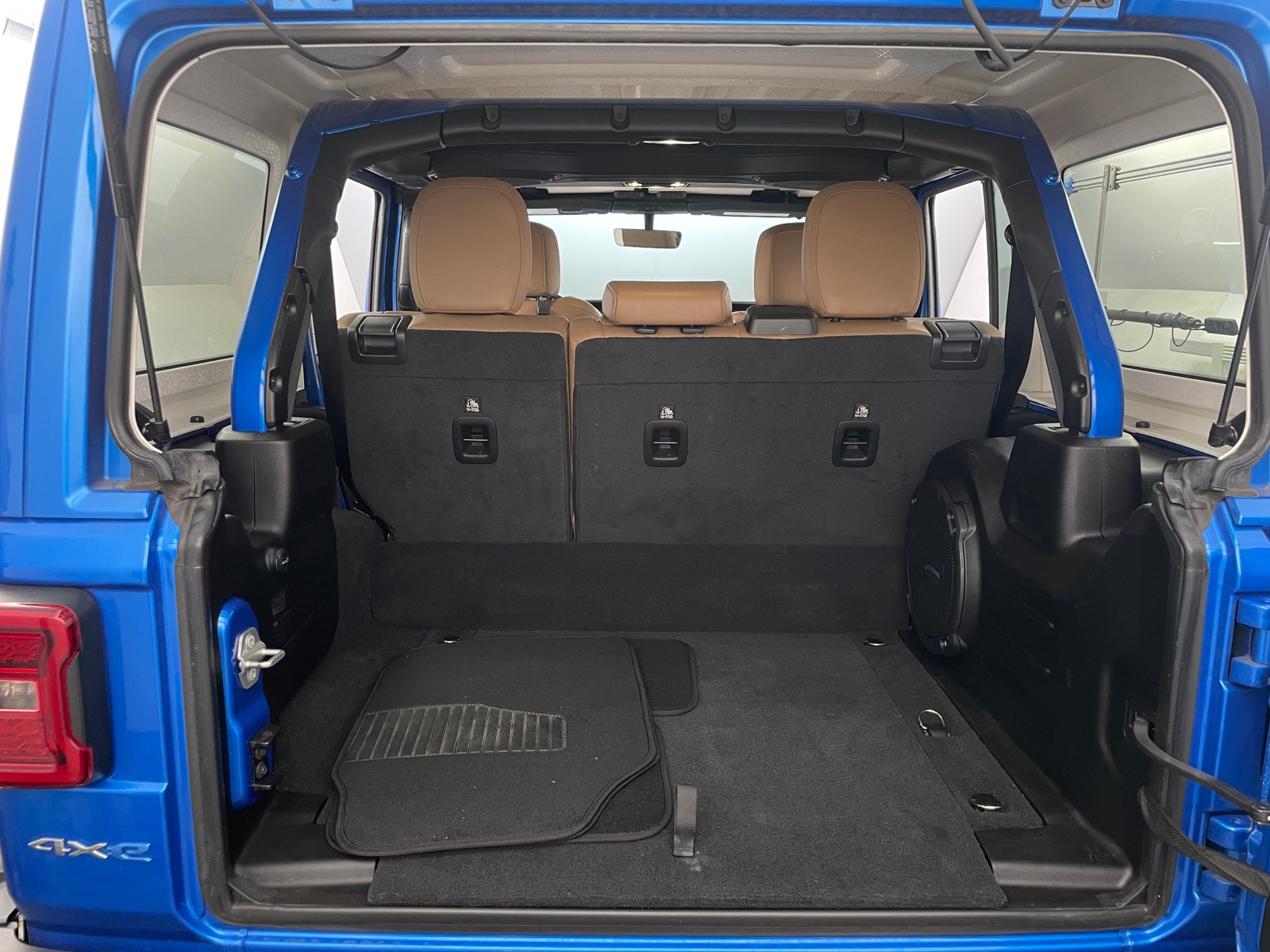 Thumbnail: 2021 Jeep Wrangler - 6