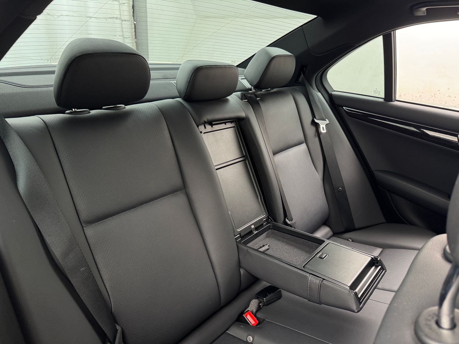 Thumbnail: 2013 Mercedes-Benz C-Class - 5