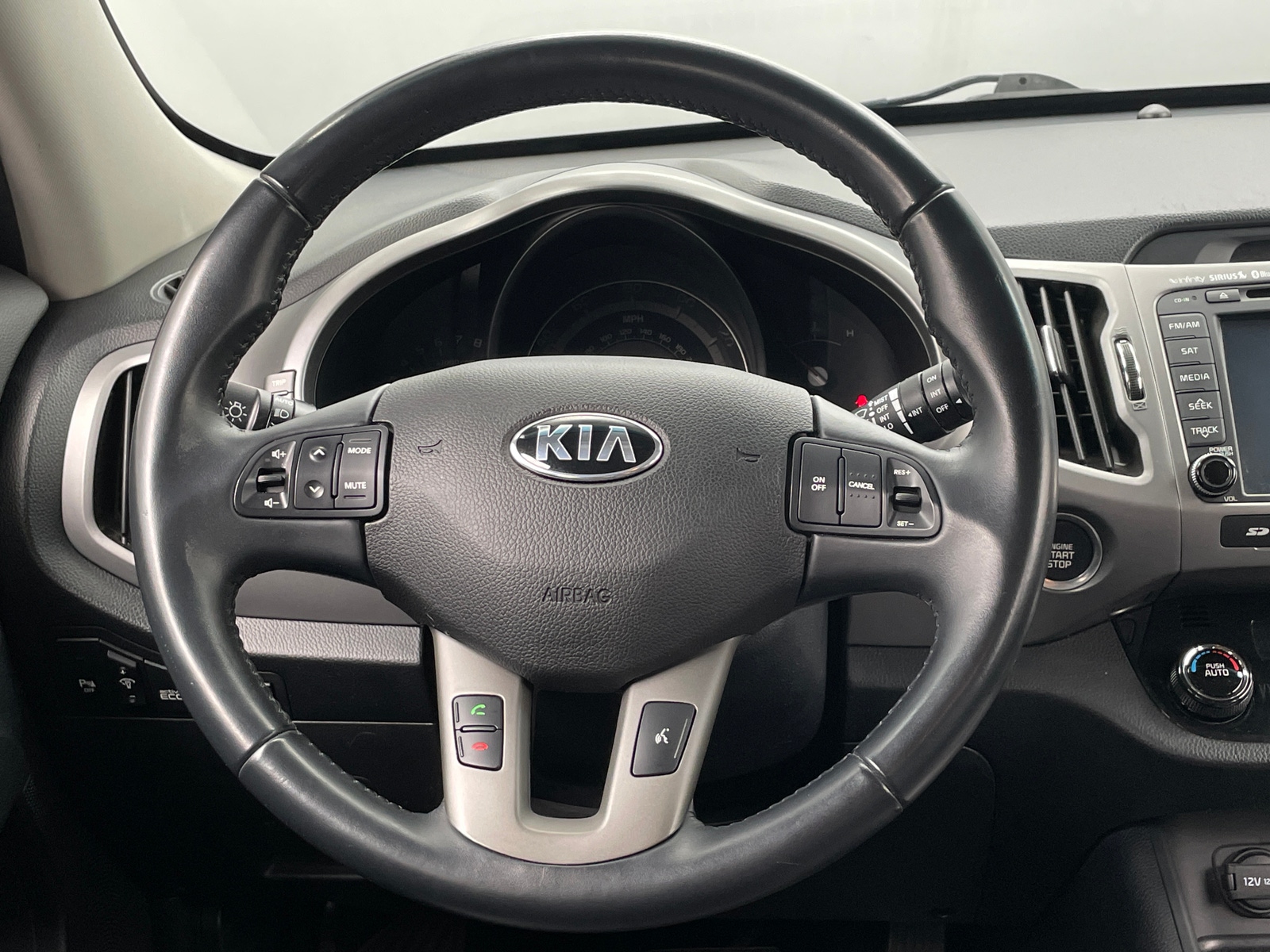 Thumbnail: 2016 Kia Sportage - 4