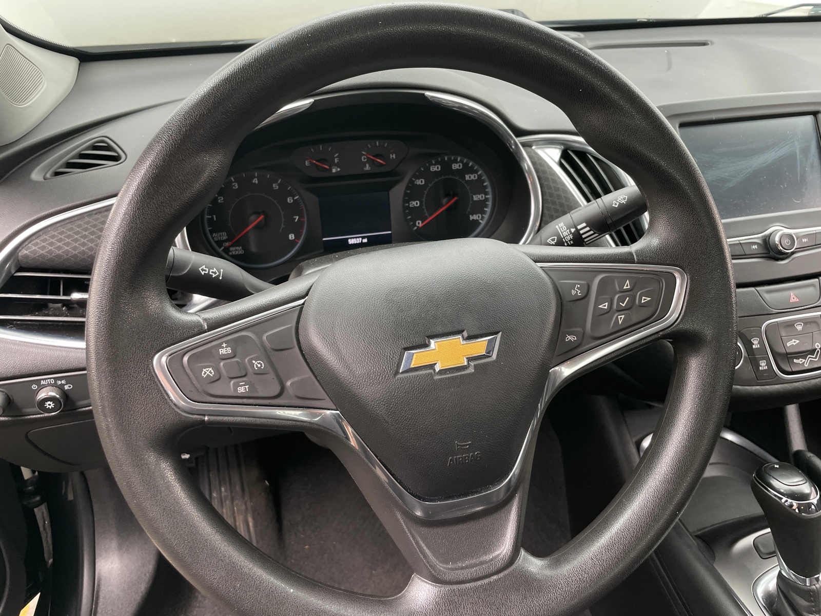 Thumbnail: 2017 Chevrolet Malibu - 5
